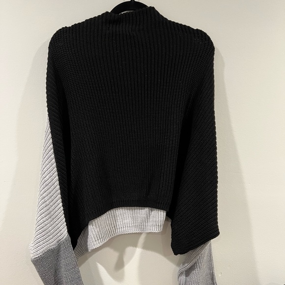 Pretty Little Thing Sweater - Picture 2 of 2